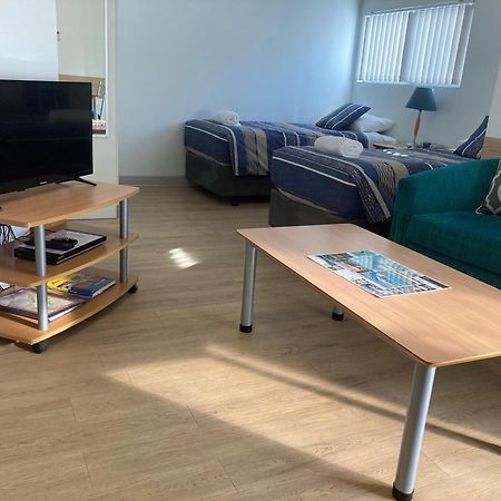 Mandurah Ocean Marina Chalets Екстер'єр фото