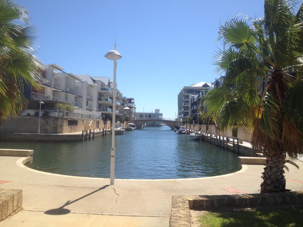 Mandurah Ocean Marina Chalets Екстер'єр фото