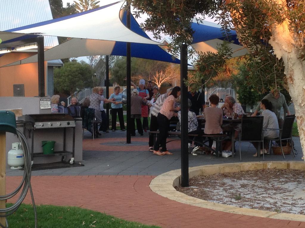 Mandurah Ocean Marina Chalets Екстер'єр фото