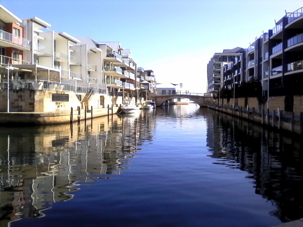 Mandurah Ocean Marina Chalets Екстер'єр фото