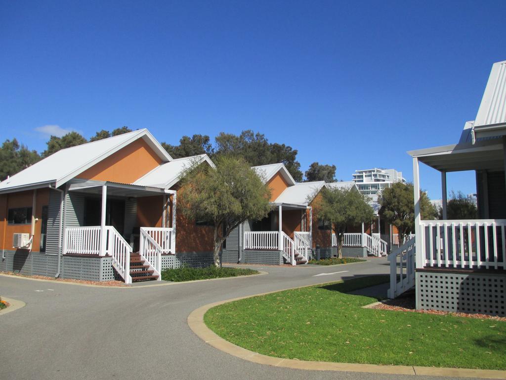 Mandurah Ocean Marina Chalets Екстер'єр фото