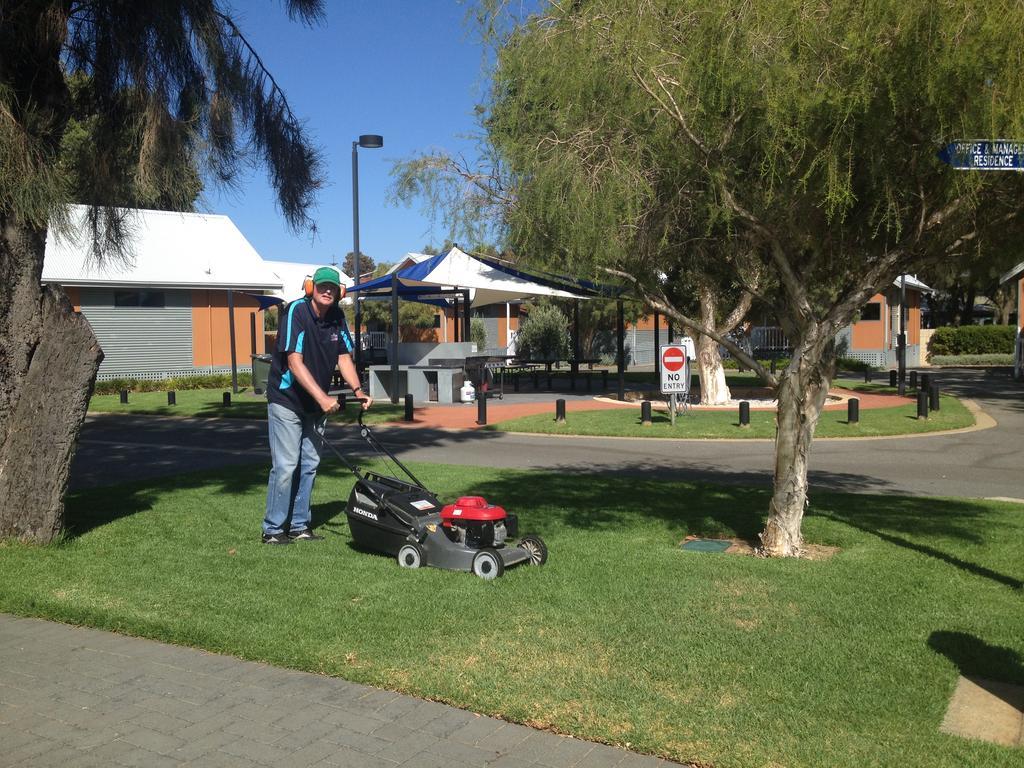 Mandurah Ocean Marina Chalets Екстер'єр фото
